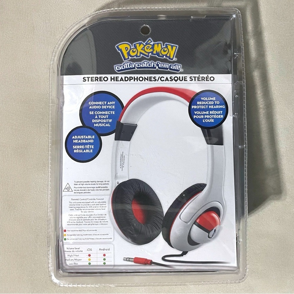 🧸2/$10🧩3/$12 NWT Pokémon Pokeball Wired Over Ear Kids Headphones - Picture 3 of 11